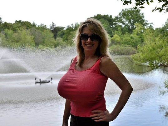 Xl Mature Breasts 108